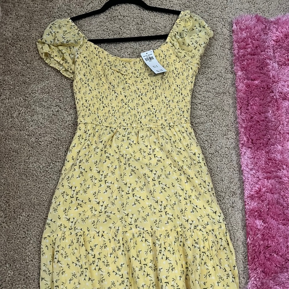 dress, soft, flowy but slim, hollister